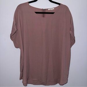 Maurices women’s size XXL mauve short sleeve blouse back zipper